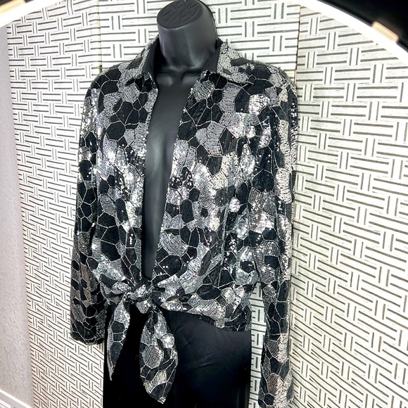 Chicos sequined tie open front top - Picture 2 of 10